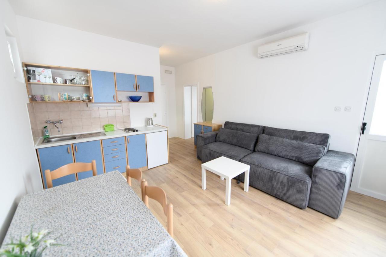 Cozy Beach Apartments Makarska Exterior foto
